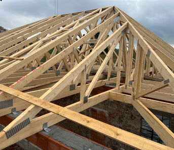 Sanierung u. Erweiterung EFH - neuer Dachstuhl